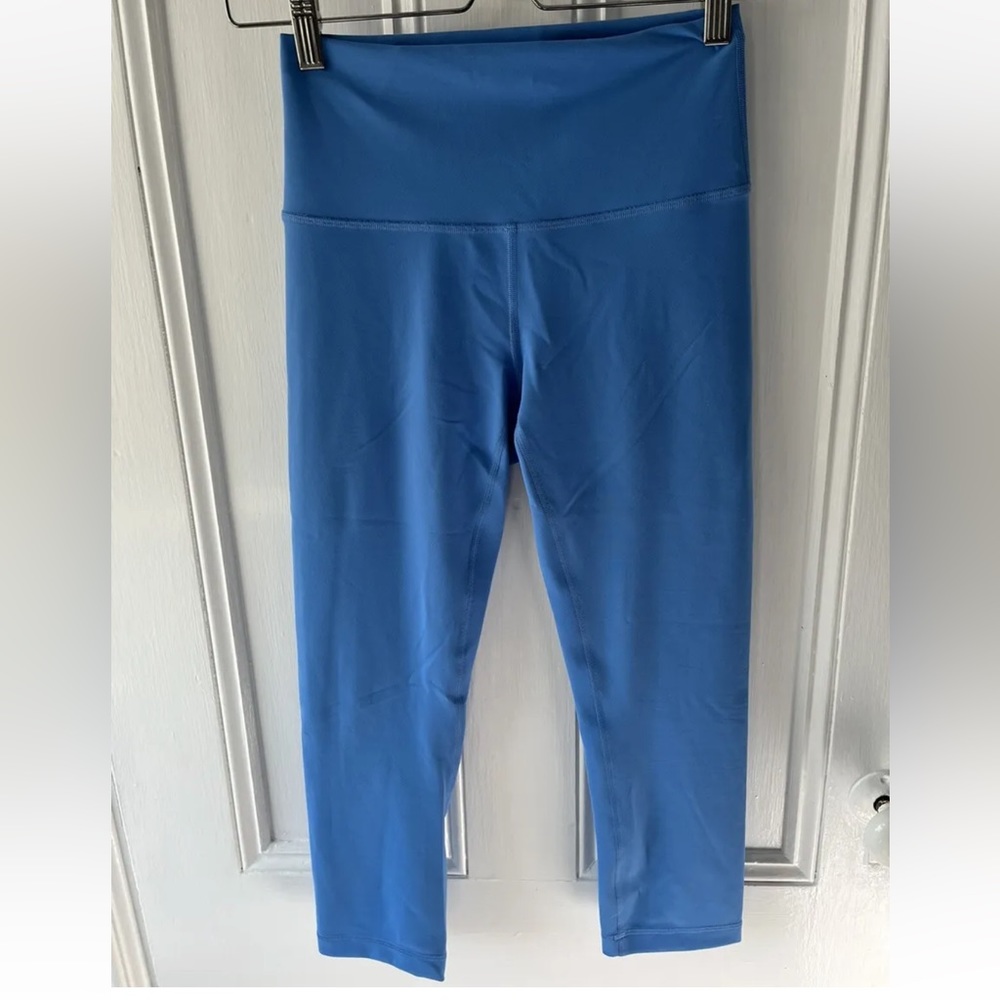 lululemon Wunder Train leggings 21” size 6 Blue Nile